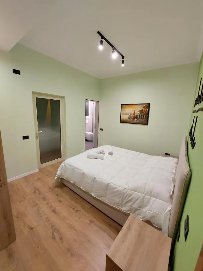 Feel At Home Ap1 Tirana Apartamento