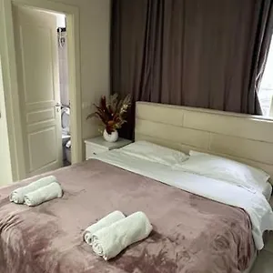 urban-retreat-apartments.hotels-in-tirana.com/